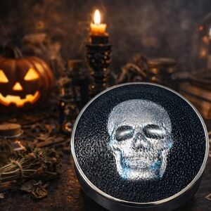 Bath & Body Works Silver Skull 3-Wick Candle Topper